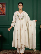 White embroidery kurta set with duppata