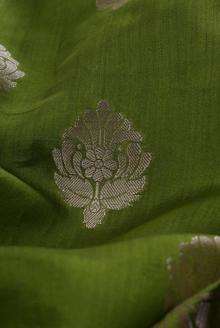Mahendi moonga silk banarasi saree