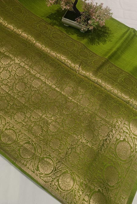 Mahendi moonga silk banarasi saree