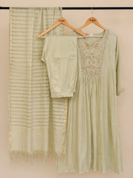 Pista cut work kurta set with duppata